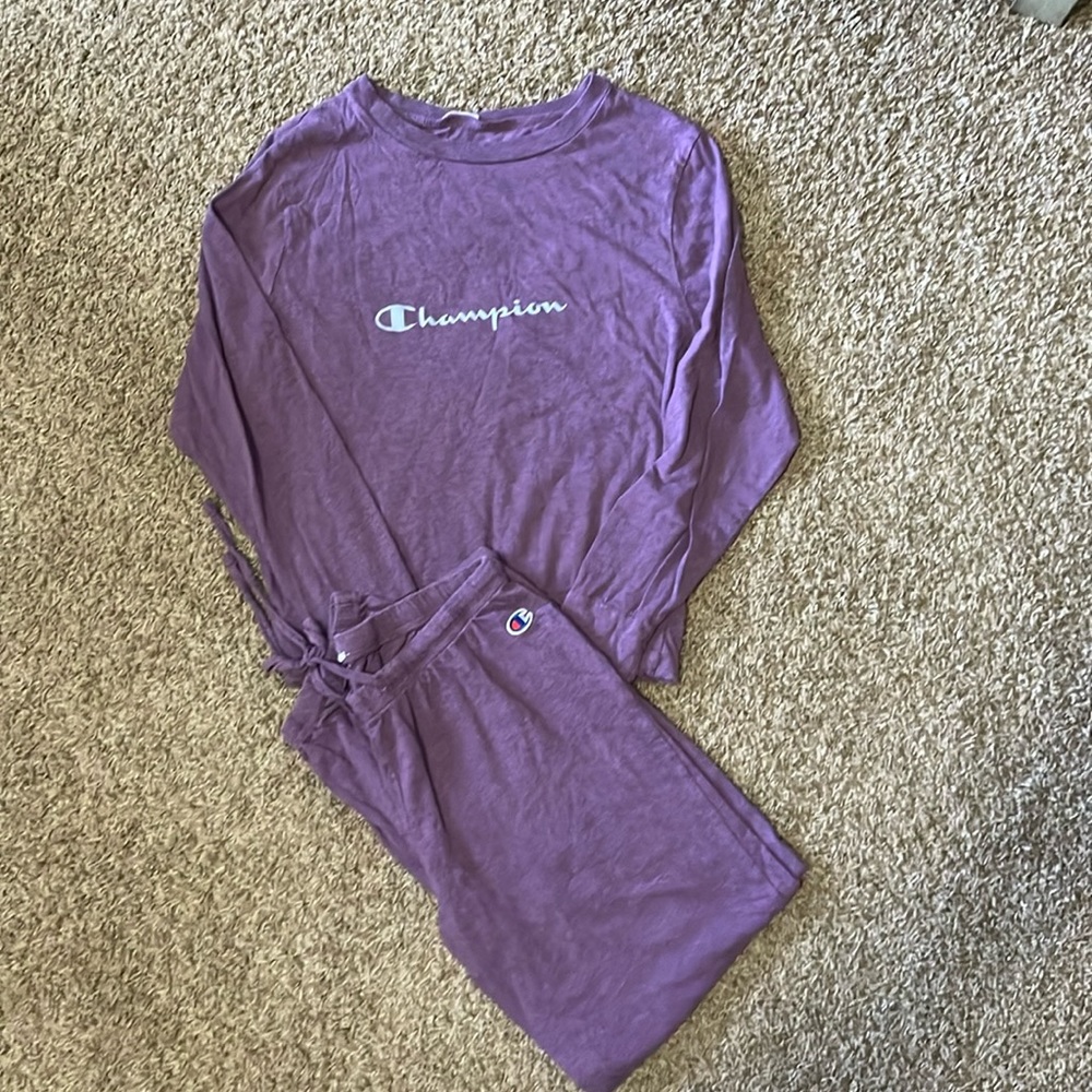 Champion sleep outfit